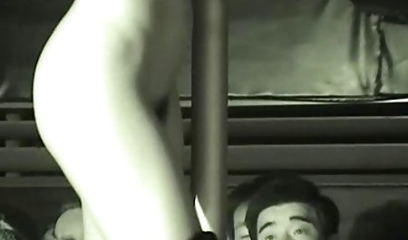 دو شاخه عکس کوس وکون ناز ، یک مرد و یک استراپون