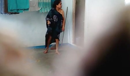 جووا عكس كير وكون توکونا در استخر با ویبراتور